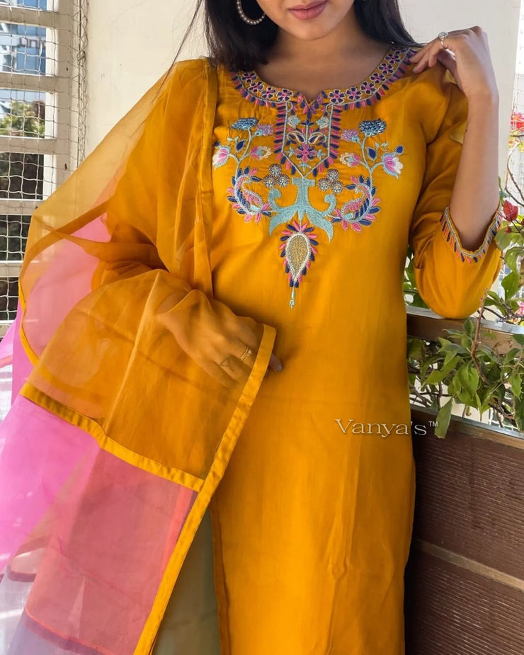 Thursday Ethnic Ladies Suit