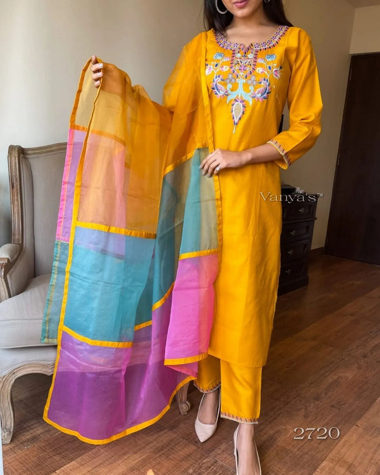 Thursday Ethnic Ladies Suit