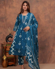 KURTA PANT WITH DUPATTA SUIT SET