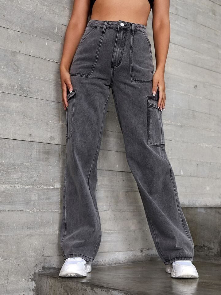 WOMAN CARGO POCKET JEANS