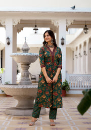 Charming Green Floral Print Suit Set