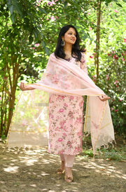 Floral print cotton kurta pant and kota Doria applique work Dupatta set