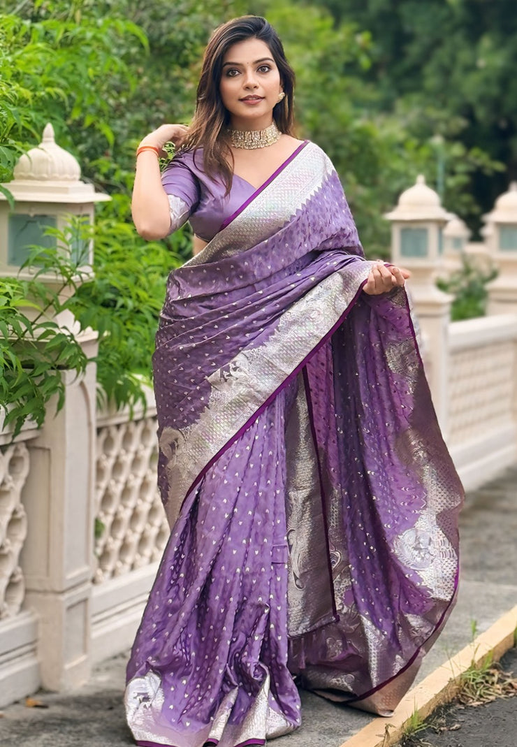 Superhit Pattern Banarasi Antique Silk Sarees